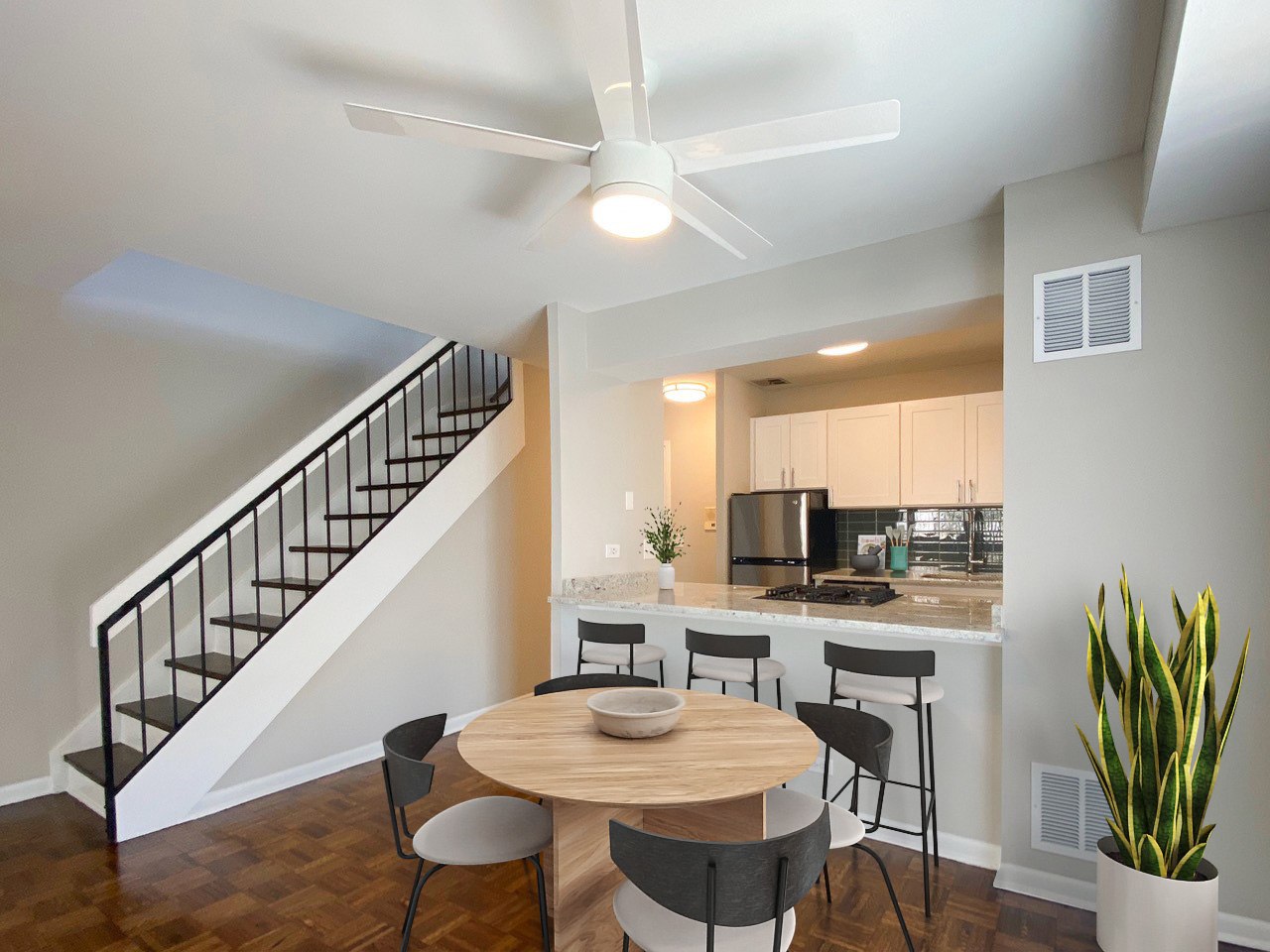 750 W. Briar Place 750 W. Briar Place, Chicago, IL 60657 Lake View East - Leasing by Cross Street